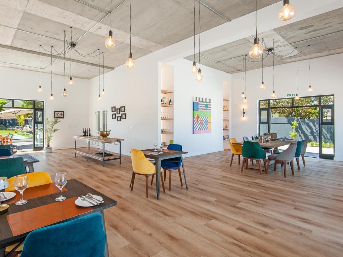 Glow Boutique Suites & Guesthouse Херманус Екстериор снимка