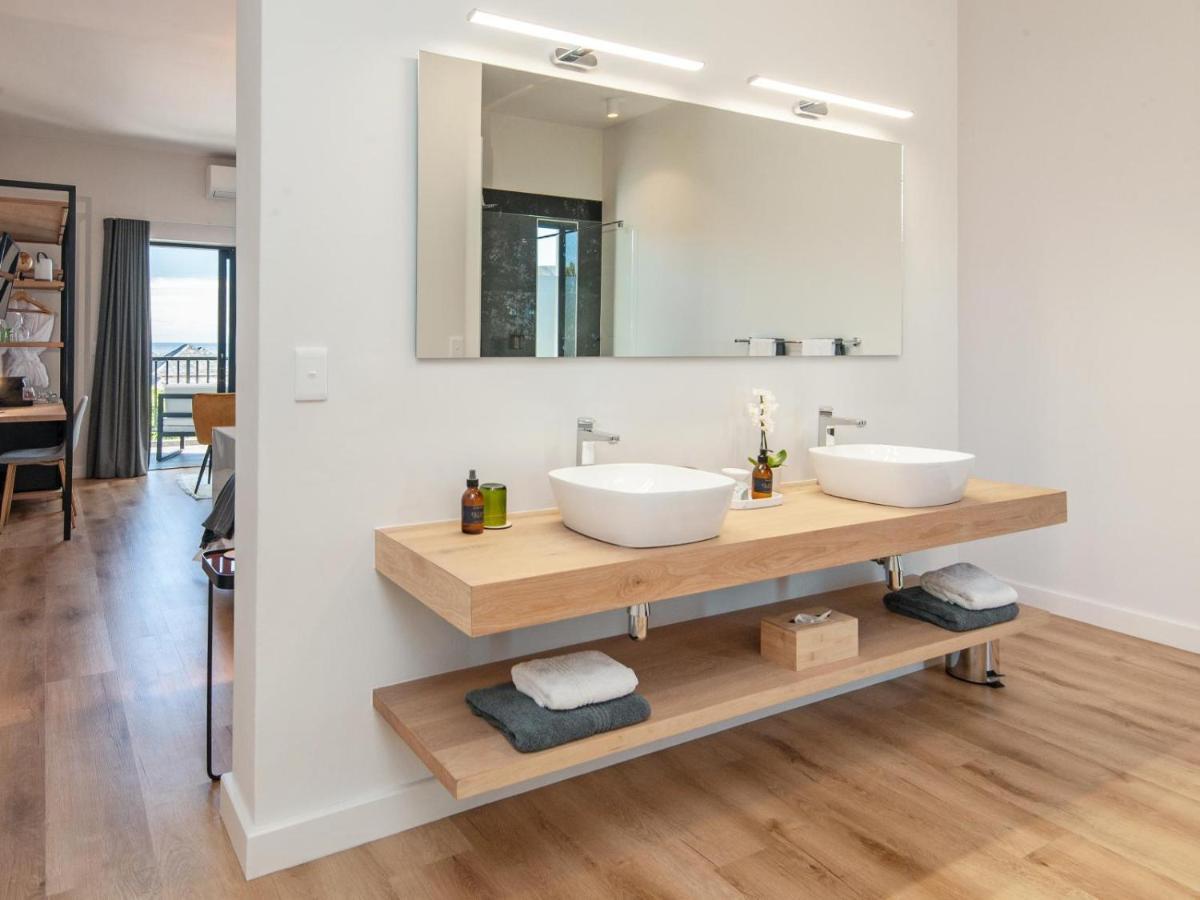 Glow Boutique Suites & Guesthouse Херманус Стая снимка