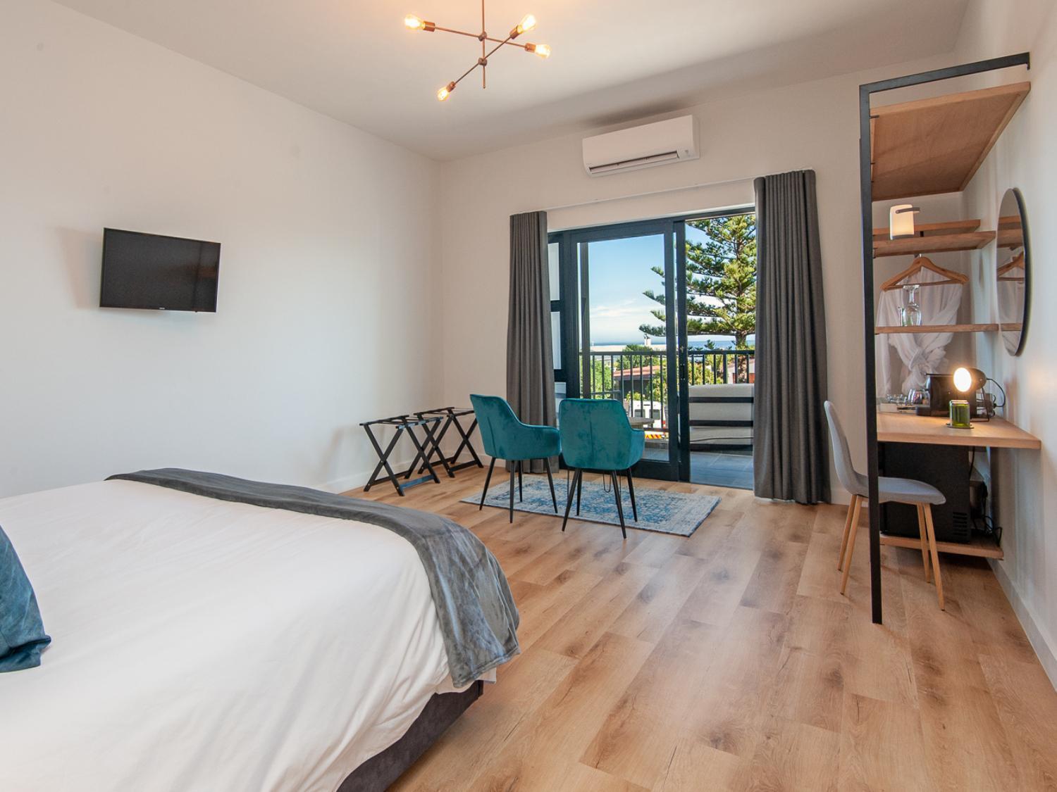 Glow Boutique Suites & Guesthouse Херманус Стая снимка