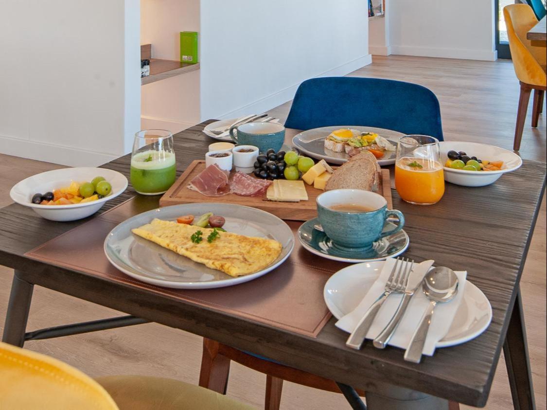 Glow Boutique Suites & Guesthouse Херманус Екстериор снимка